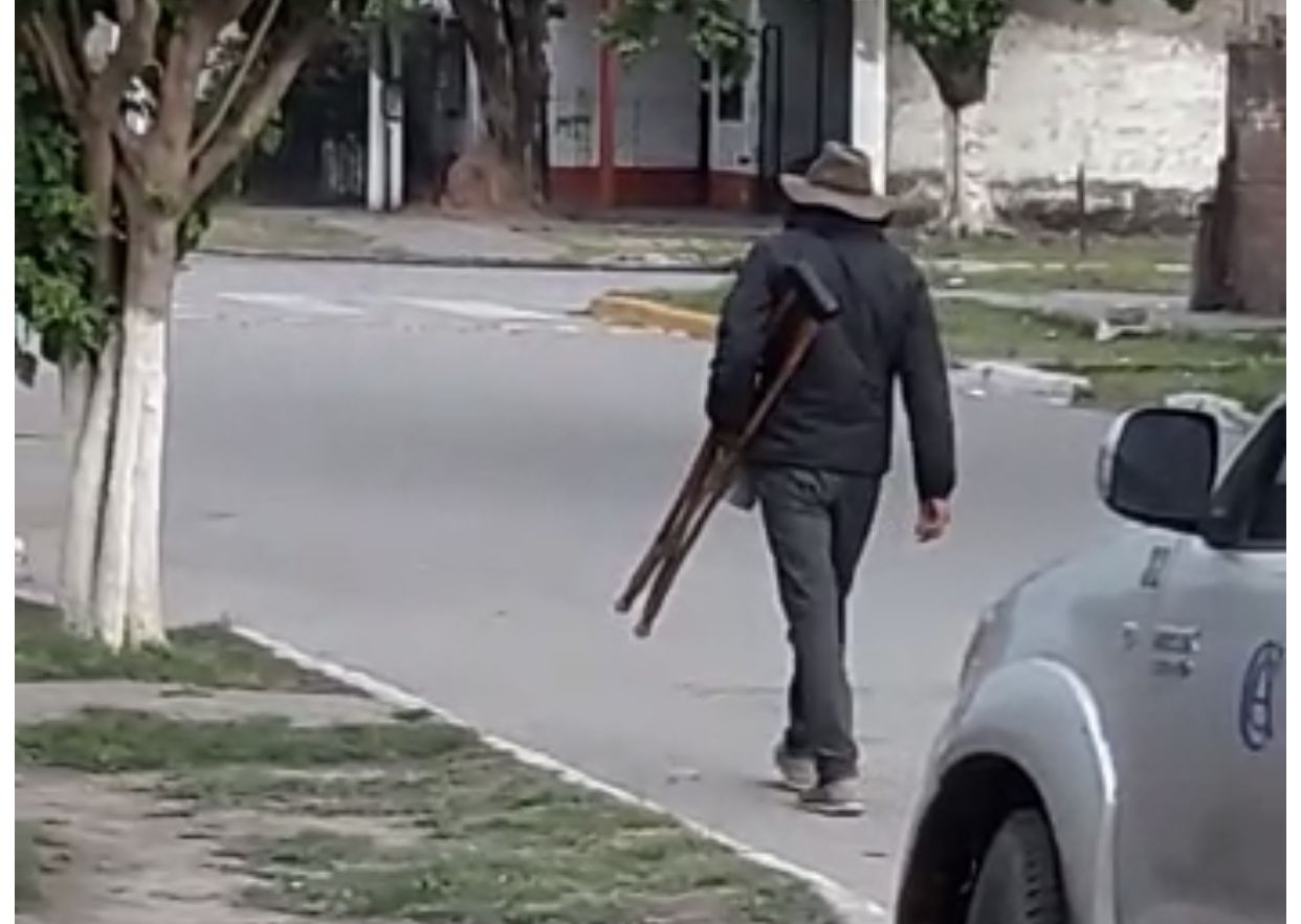 Escrache a "minusválido trucho" que pide limosna en El Cristo Tuc Sin